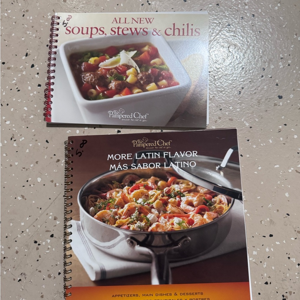 Pampered Chef Recipe Book Set - Red and Brown